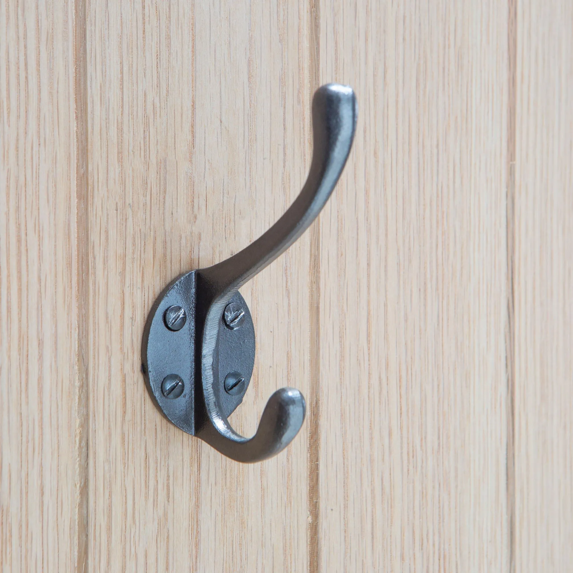 40mm x 105mm Hat & Coat Hook - By Hammer & Tongs