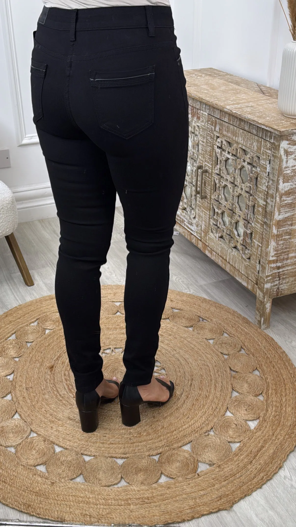 Alexis Black Skinny Jeans