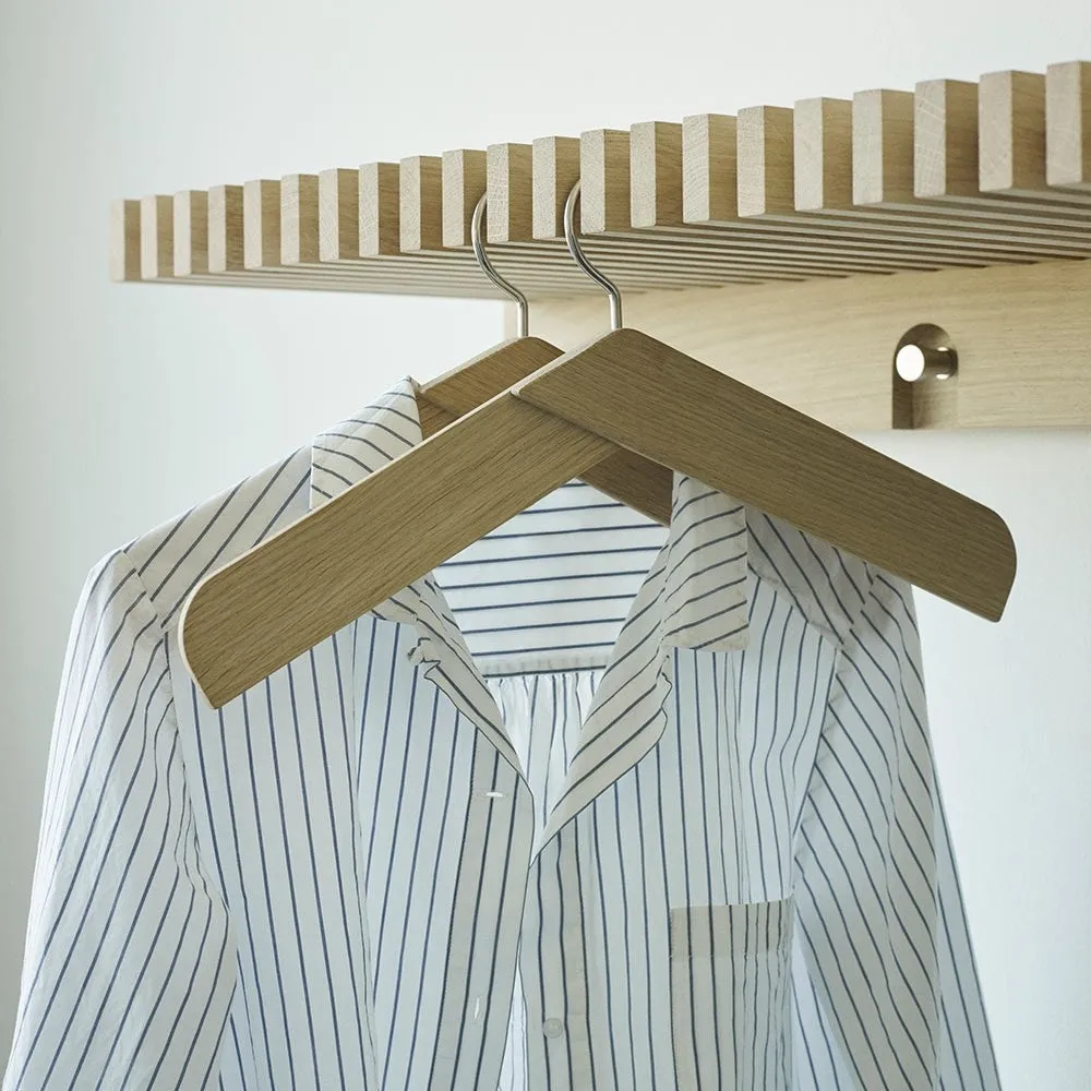 FRITZ HANSEN | SKAGERAK | COLLAR COAT HANGER | OAK