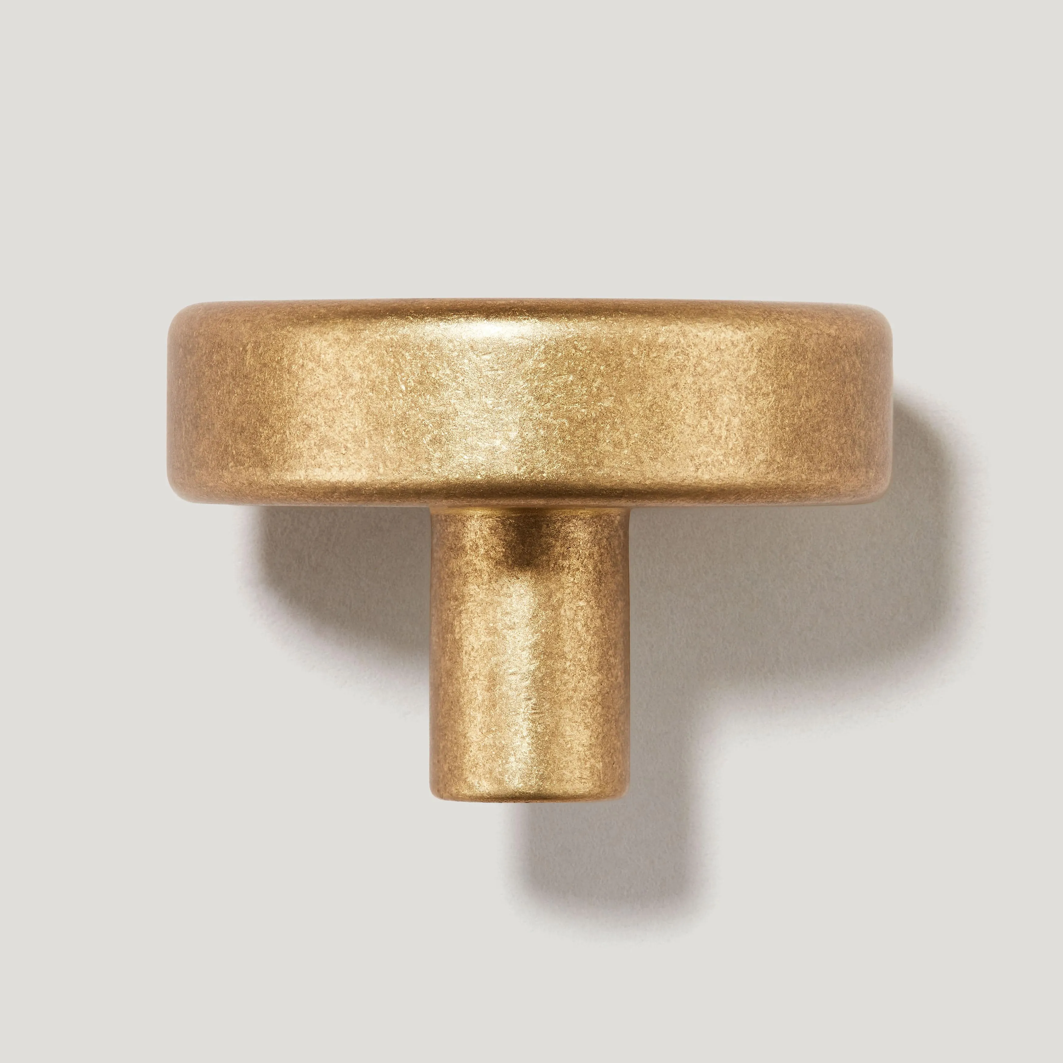 HUDSON Shaker Hook - Aged Brass